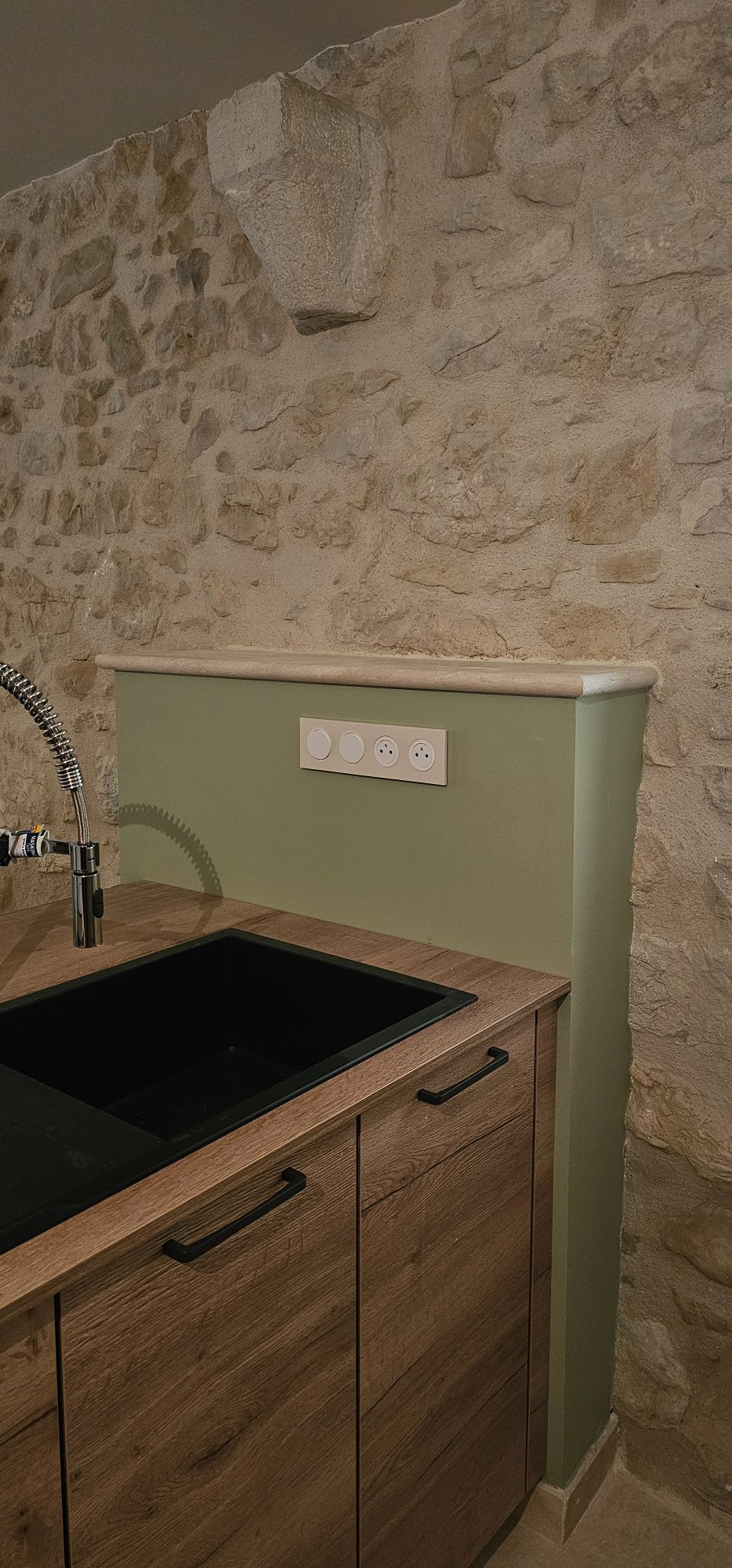 Appareillage Schneider Odace cuisine rénovation Valromey